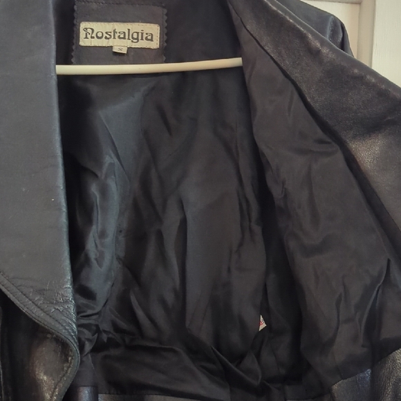 Nostalgia Women's Black Leather Jacket Vintage - Picture 5 of 8